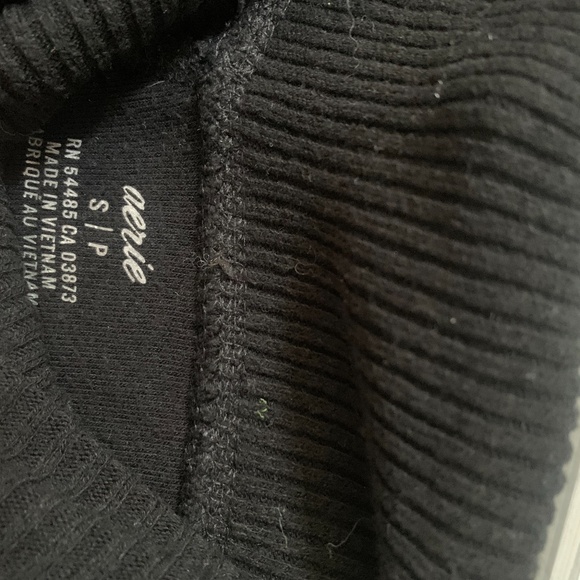 AERIE Black Fuzzy Joggers - Picture 3 of 3